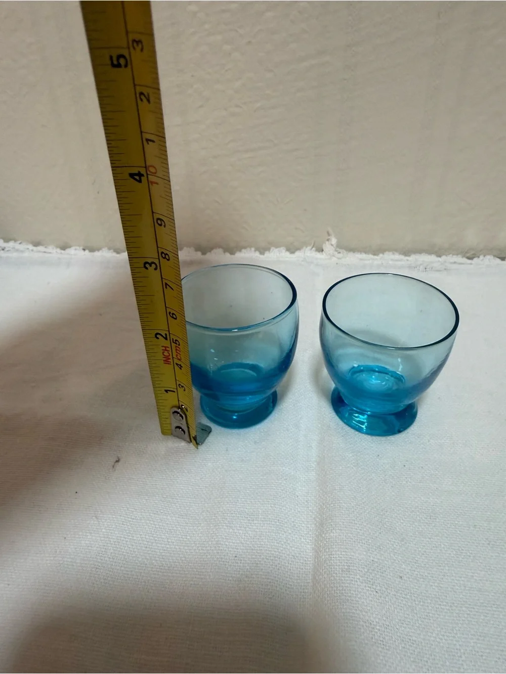 Collectible‎ Vintage Lot Cobalt Blue Blown Shot Glasses Glows Under 365 Light